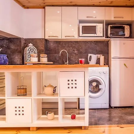 Fantastic T2 Apartment, Near Rossio Square Apartman